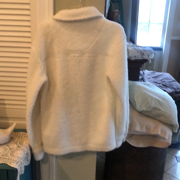 No Boundaries fleece Shacket - Picture 3 of 3